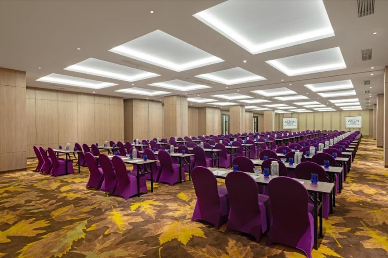 Aston Gresik Hotel & Conference Center Luaran gambar